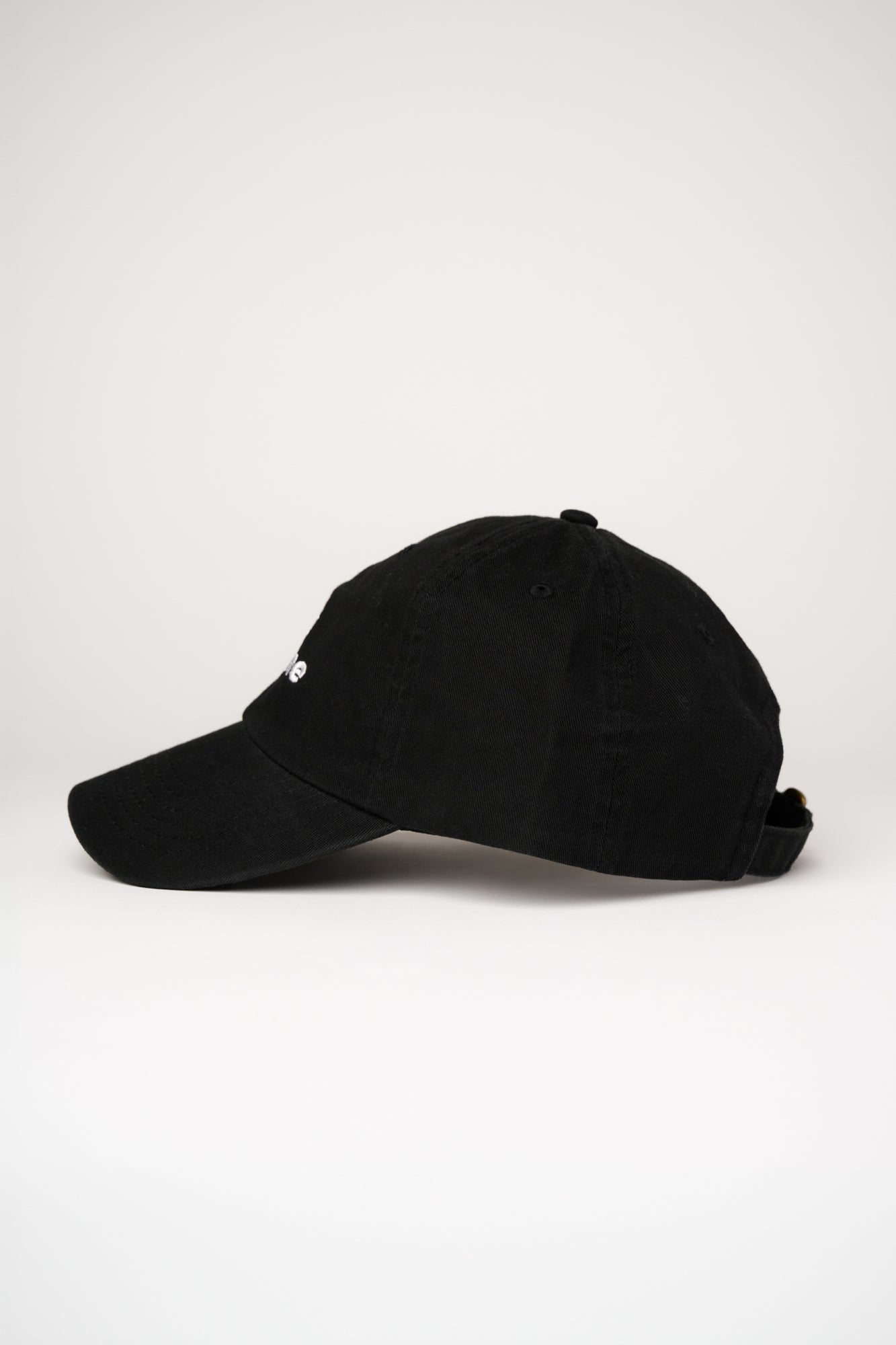 Little Magazine Hat - Black